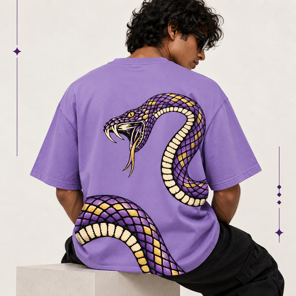 Viper Oversized Graphic T-Shirt – Lavender