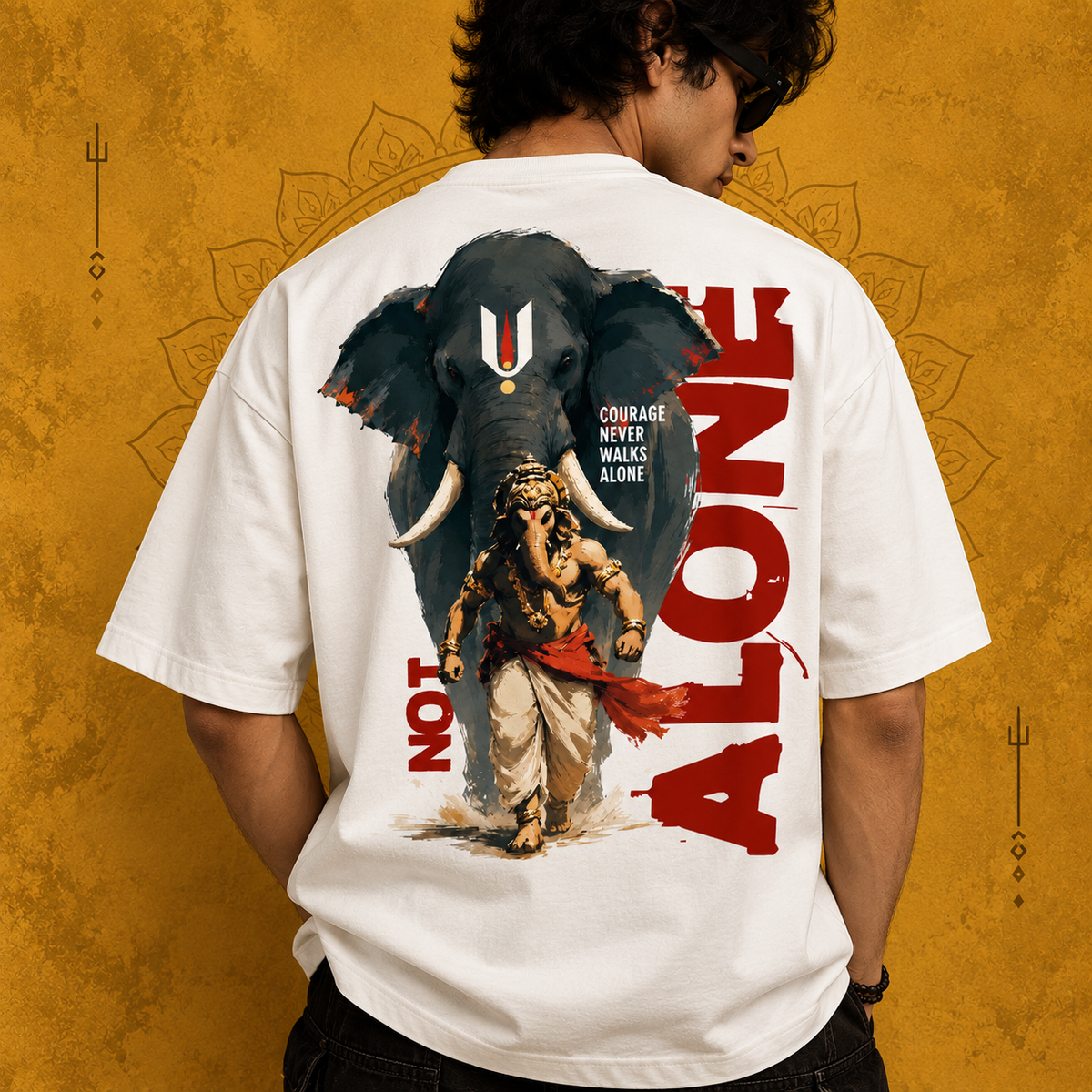 Guardian Oversized Graphic T-Shirt – Off White
